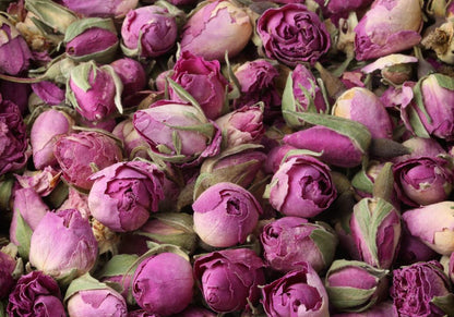 dried rose buds